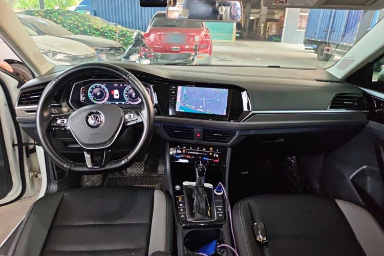 Used Volkswagen Sagitar 2021 280TSI DSG Comfort Connect Edition Center Console