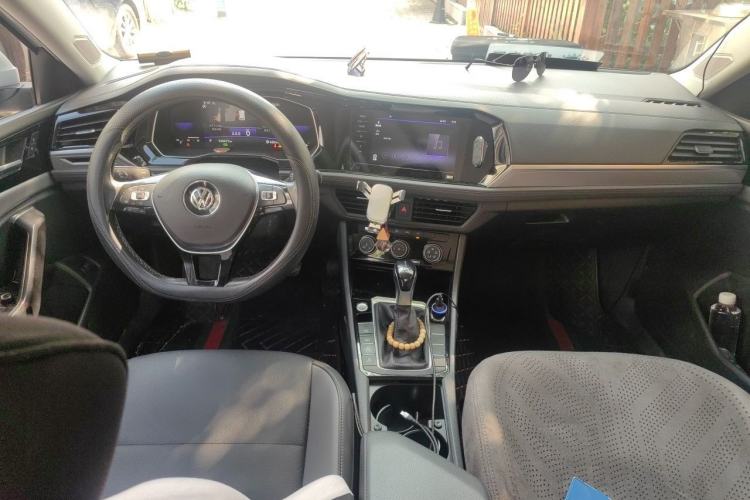 Used Volkswagen Sagitar 2021 200TSI DSG Comfort Connect Edition Center Console
