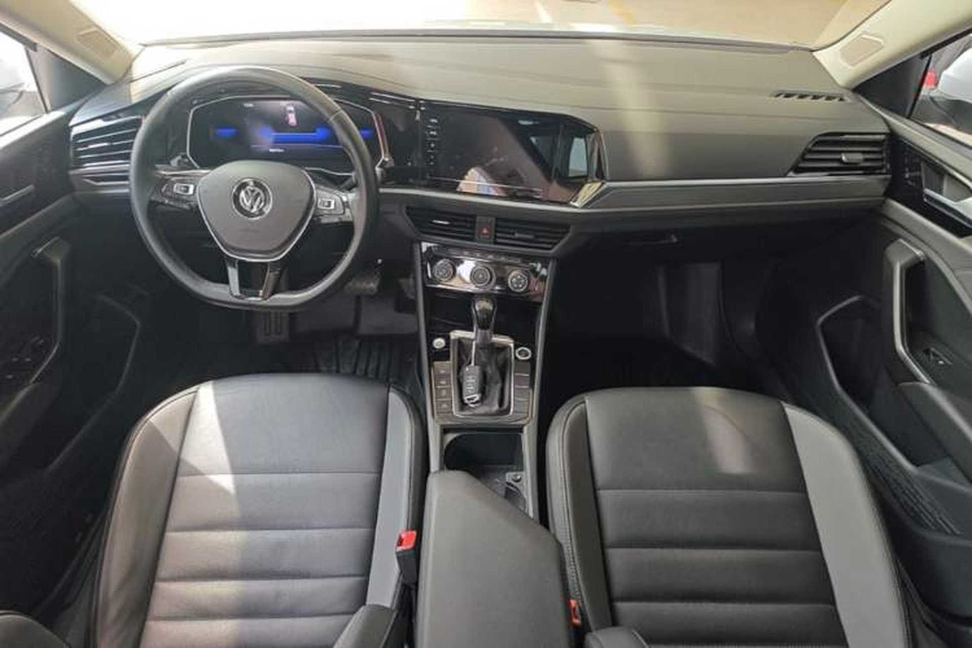 Used Volkswagen Sagitar 2021 280TSI DSG Comfort Connect Edition Center Console