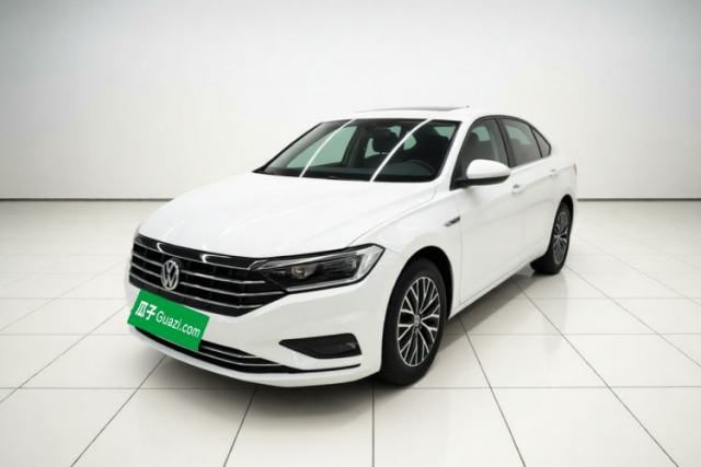 Ojetý Volkswagen Sagitar 2021 280TSI DSG Comfort Connect Edition