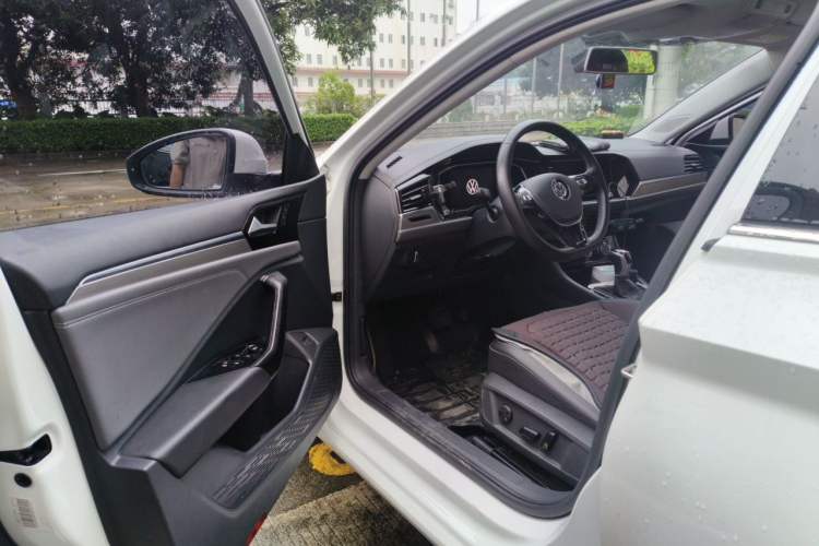 Used Volkswagen Sagitar 2021 280TSI DSG Excellence Edition Driver Seat
