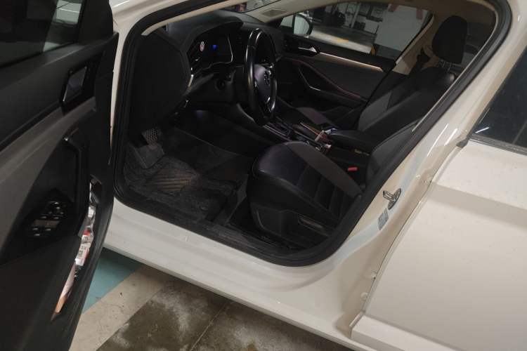 Used Volkswagen Sagitar 2021 280TSI DSG Comfort Connect Edition Driver Seat