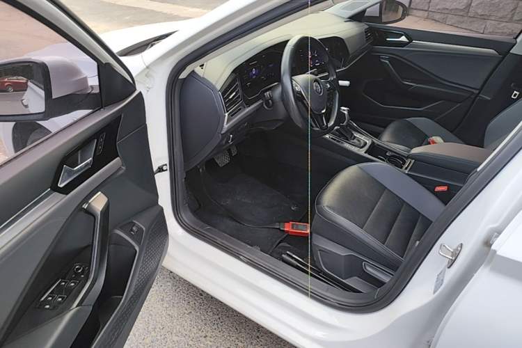 Used Volkswagen Sagitar 2021 280TSI DSG Comfort Connect Edition Driver Seat