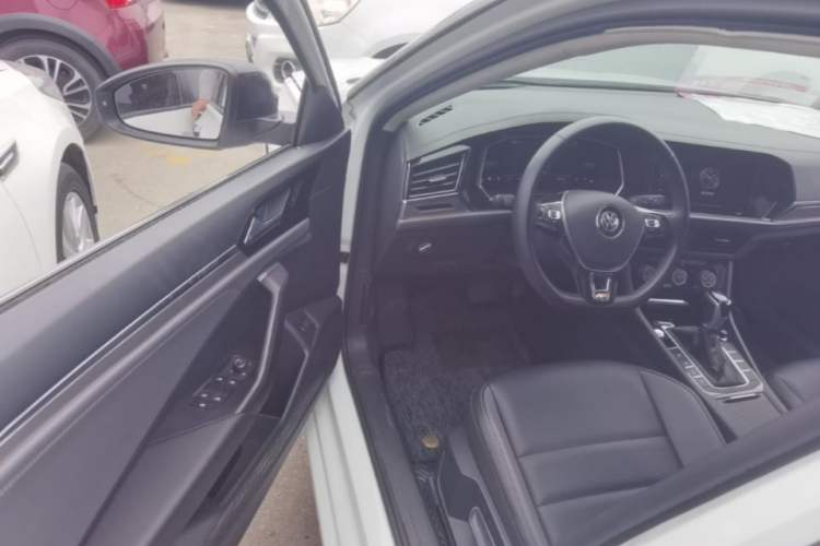 Used Volkswagen Sagitar 2021 280TSI DSG Excellence Edition Driver Seat