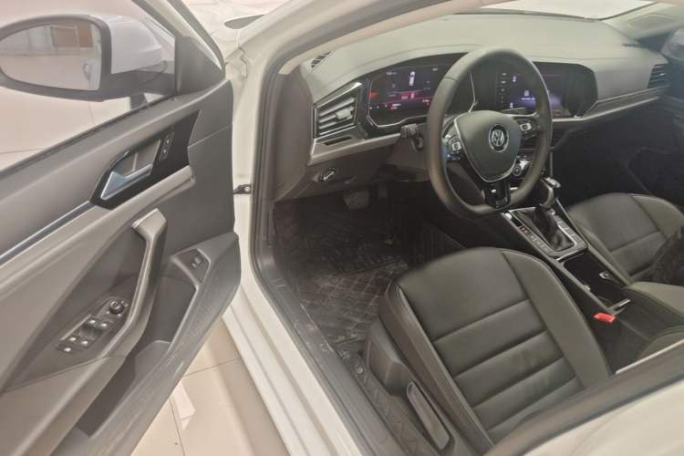 Used Volkswagen Sagitar 2021 200TSI DSG Comfort Connect Edition Driver Seat
