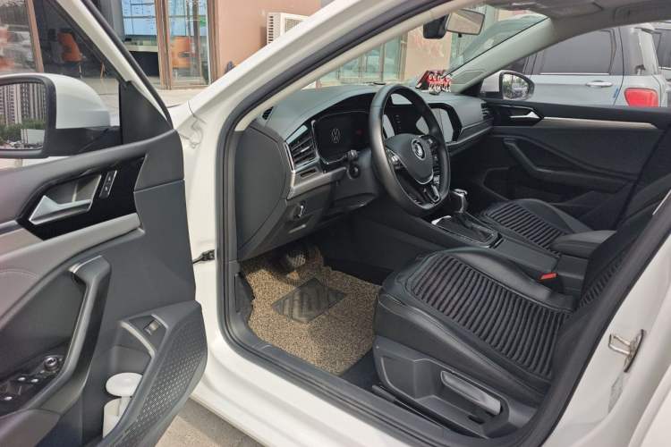 Used Volkswagen Sagitar 2021 280TSI DSG Excellence Edition Driver Seat