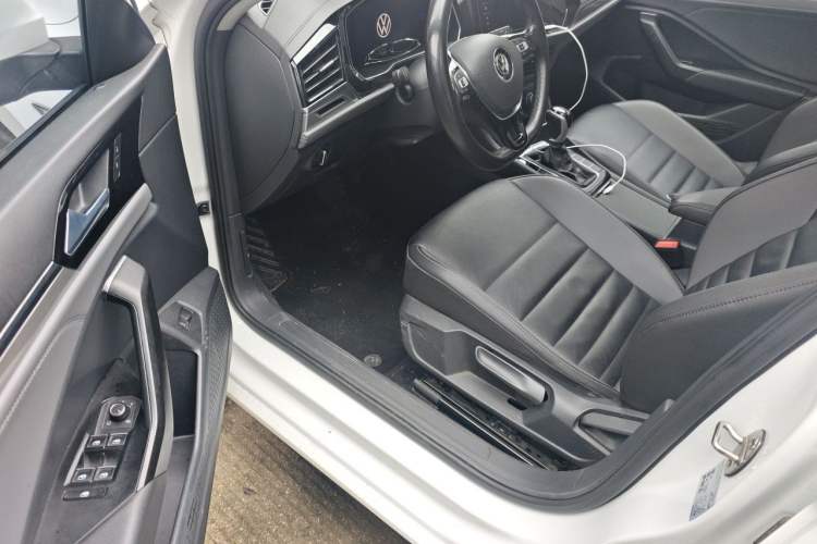 Used Volkswagen Sagitar 2021 280TSI DSG 30th Anniversary Edition Driver Seat