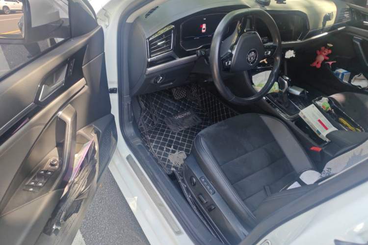 Used Volkswagen Sagitar 2021 280TSI DSG Excellence Edition Driver Seat