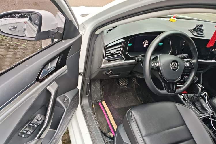 Used Volkswagen Sagitar 2021 280TSI DSG Excellence Edition Driver Seat