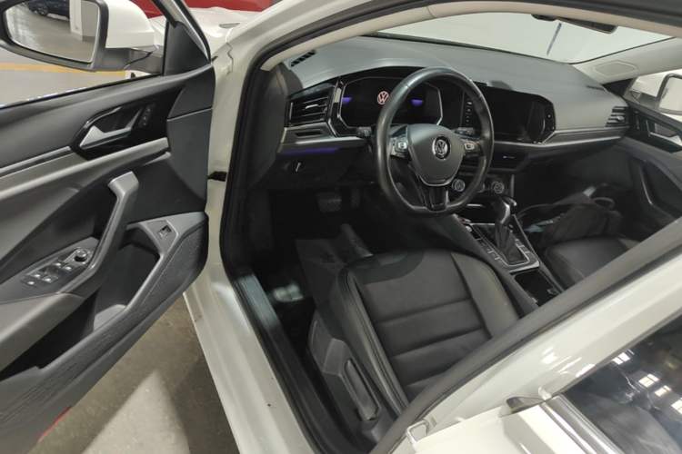 Used Volkswagen Sagitar 2021 280TSI DSG Excellence Edition Driver Seat