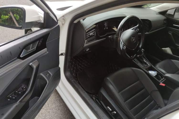 Used Volkswagen Sagitar 2021 280TSI DSG Comfort Connect Edition Driver Seat