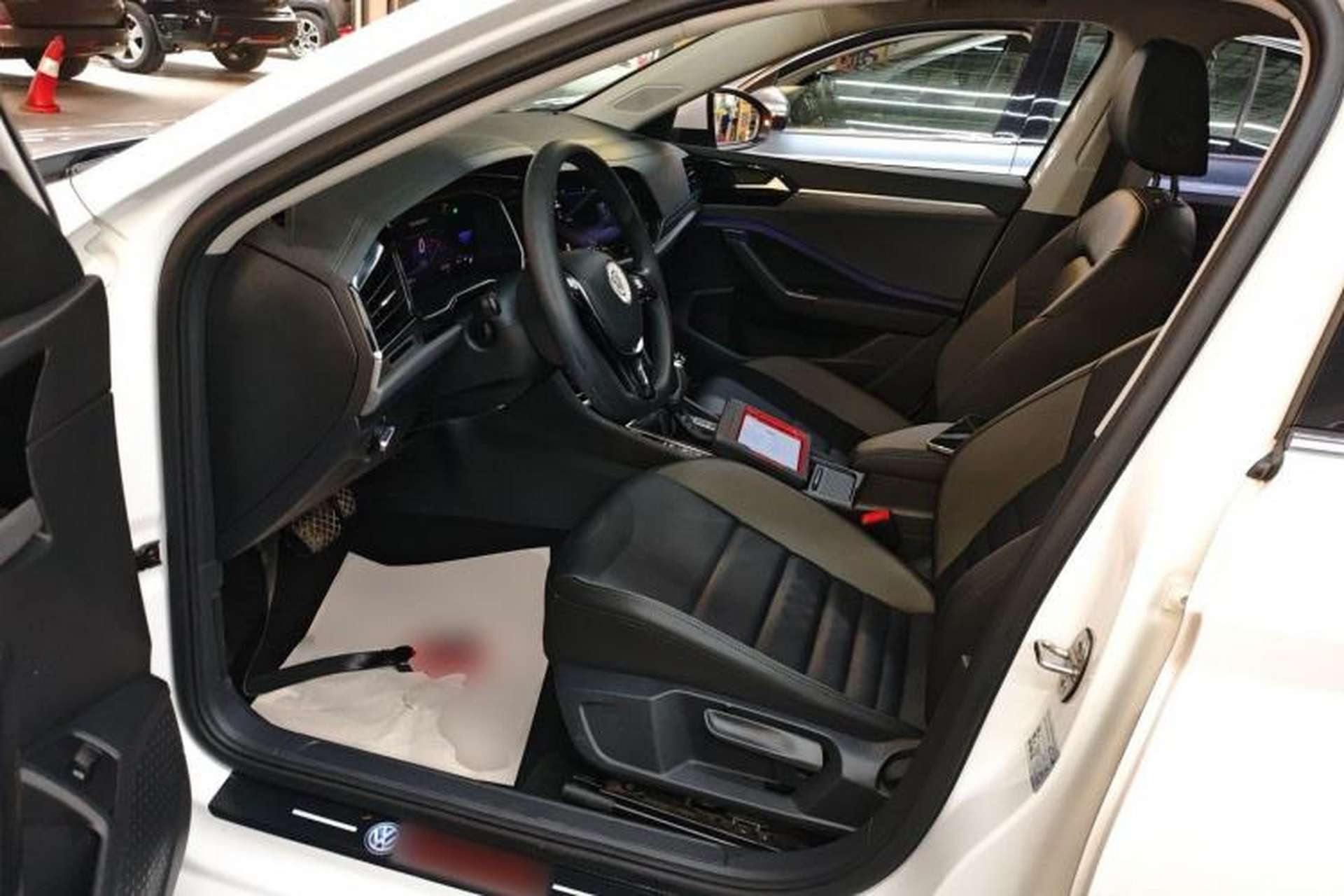 Used Volkswagen Sagitar 2021 280TSI DSG Excellence Edition Driver Seat