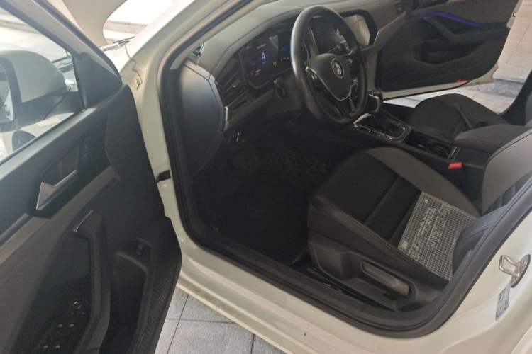 Used Volkswagen Sagitar 2021 200TSI DSG Comfort Connect Edition Driver Seat