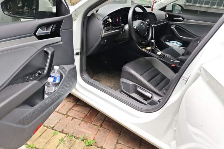 Used Volkswagen Sagitar 2021 280TSI DSG Excellence Edition Driver Seat