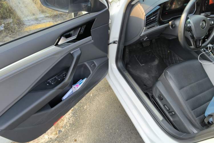 Used Volkswagen Sagitar 2021 280TSI DSG Comfort Connect Edition Driver Seat