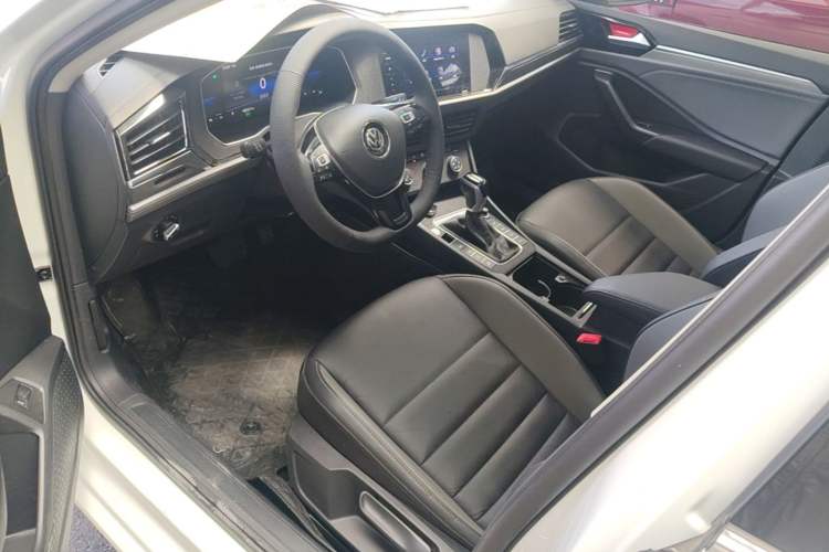 Used Volkswagen Sagitar 2021 280TSI DSG Excellence Edition Driver Seat
