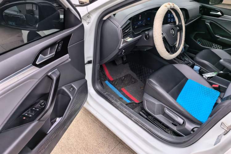 Used Volkswagen Sagitar 2021 200TSI DSG Comfort Connect Edition Driver Seat