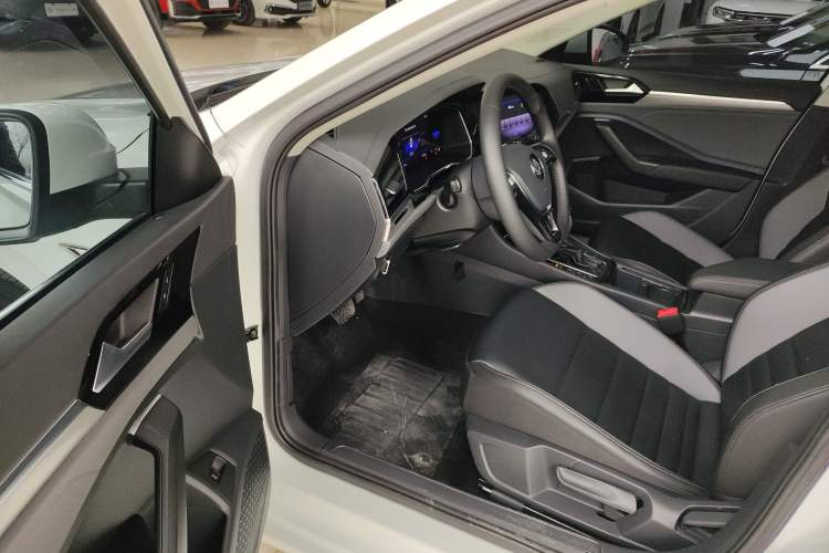 Used Volkswagen Sagitar 2021 280TSI DSG Comfort Connect Edition Driver Seat