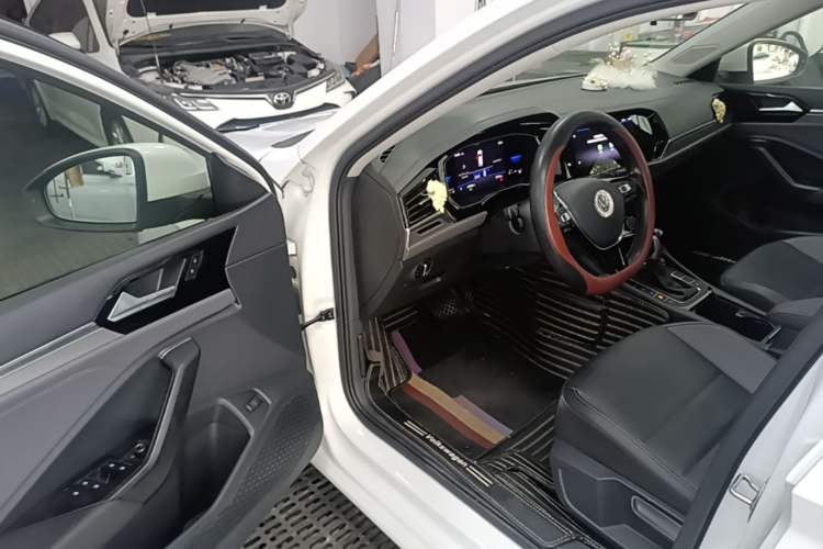 Used Volkswagen Sagitar 2021 200TSI DSG Excellence Edition Driver Seat