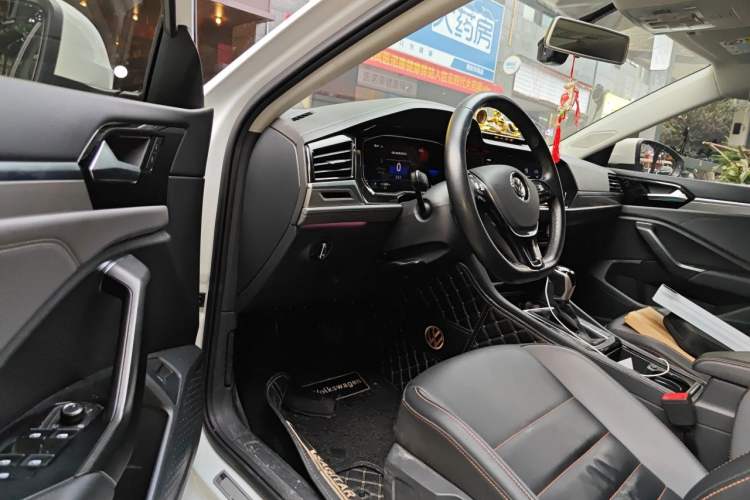 Used Volkswagen Sagitar 2021 280TSI DSG 30th Anniversary Edition Driver Seat