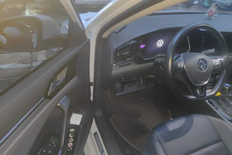 Used Volkswagen Sagitar 2021 280TSI DSG 30th Anniversary Edition Driver Seat