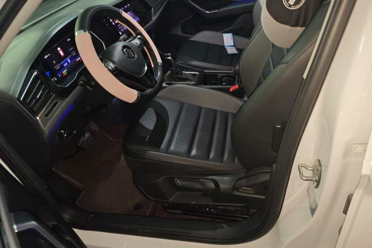 Used Volkswagen Sagitar 2021 200TSI DSG Excellence Edition Driver Seat
