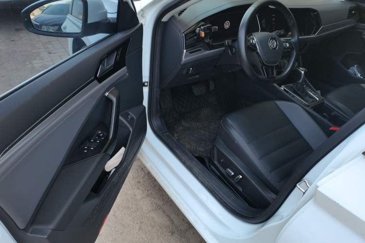 Used Volkswagen Sagitar 2021 280TSI DSG Comfort Connect Edition Driver Seat