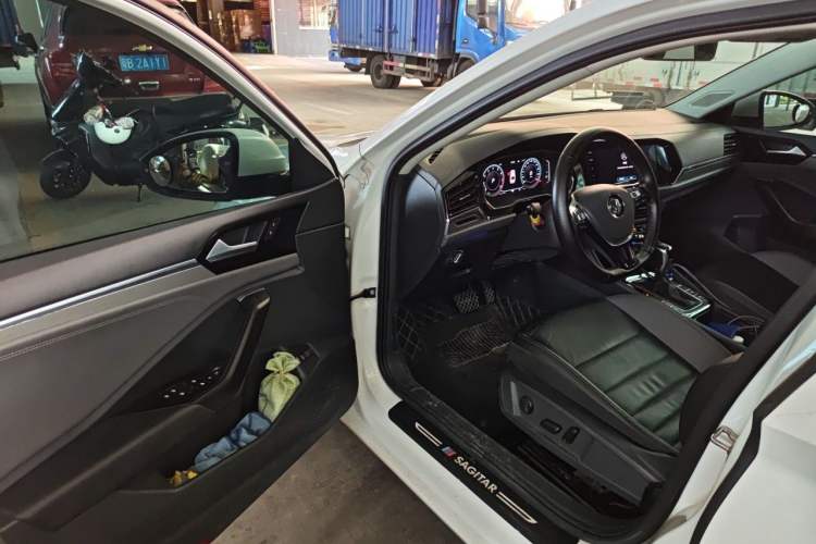 Used Volkswagen Sagitar 2021 280TSI DSG Comfort Connect Edition Driver Seat