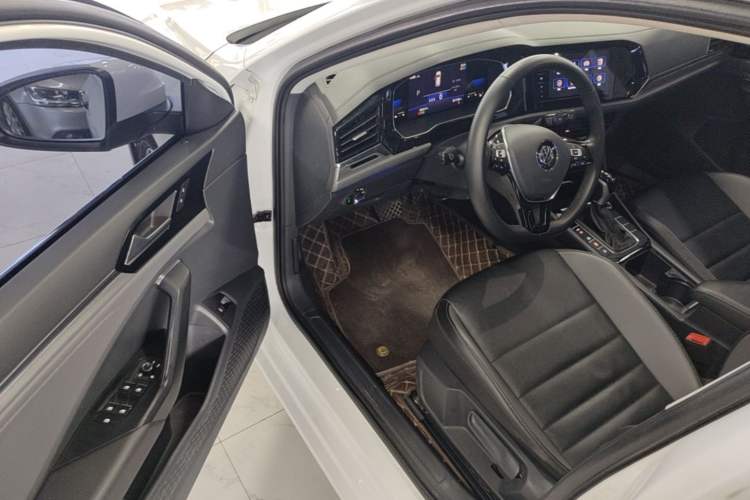 Used Volkswagen Sagitar 2021 280TSI DSG Excellence Edition Driver Seat