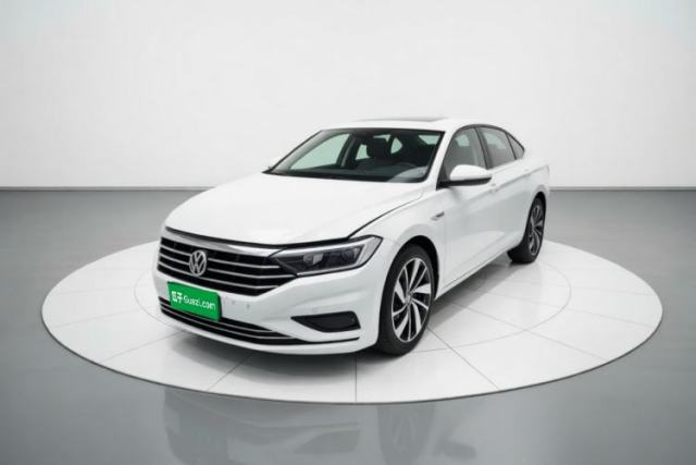 Ojetý Volkswagen Sagitar 2021 280TSI DSG Excellence Edition