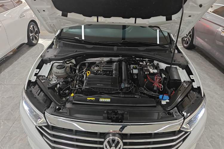 Used Volkswagen Sagitar 2021 280TSI DSG Excellence Edition Engine Bay