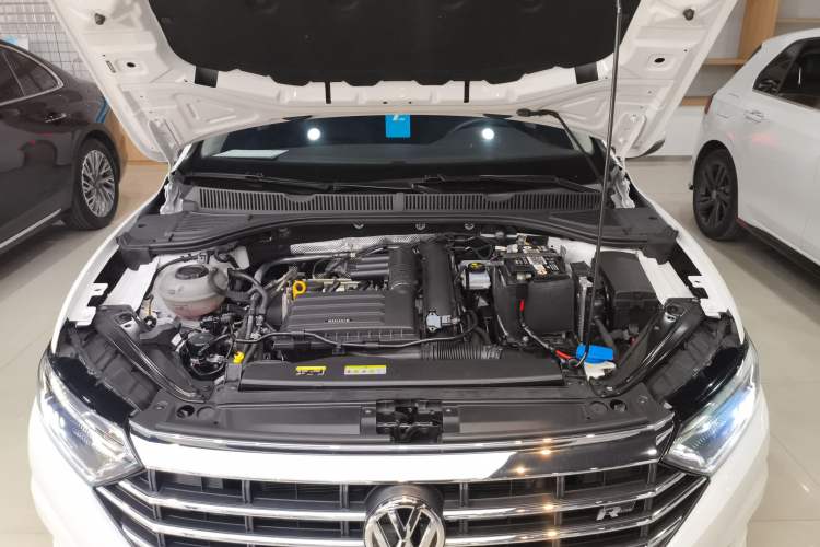 Used Volkswagen Sagitar 2021 280TSI DSG Excellence Edition Engine Bay