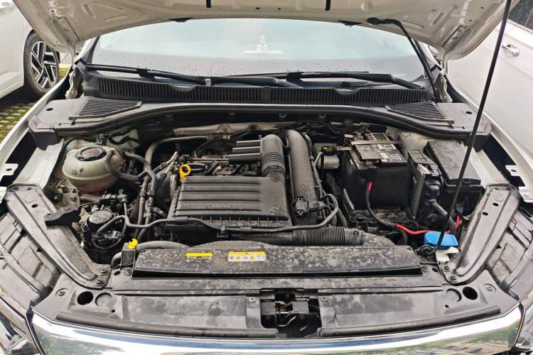 Used Volkswagen Sagitar 2021 280TSI DSG Excellence Edition Engine Bay