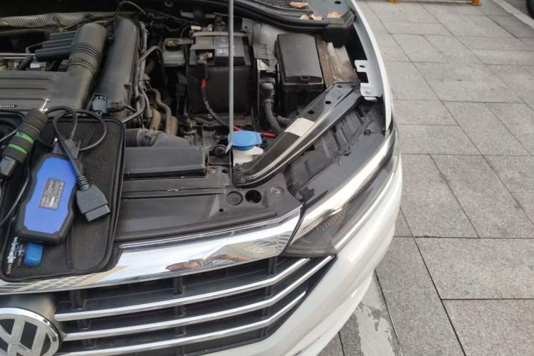 Used Volkswagen Sagitar 2021 280TSI DSG Luxury Smart Connectivity Edition Engine Bay Left