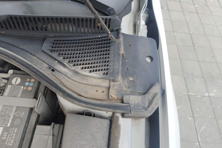 Used Volkswagen Sagitar 2021 280TSI DSG Luxury Smart Connectivity Edition Engine Bay Left