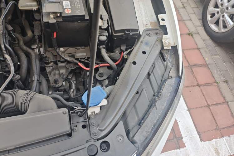 Used Volkswagen Sagitar 2021 280TSI DSG Excellence Edition Engine Bay Left