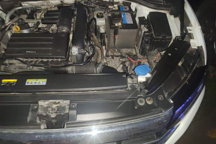 Used Volkswagen Sagitar 2021 280TSI DSG Excellence Edition Engine Bay Left
