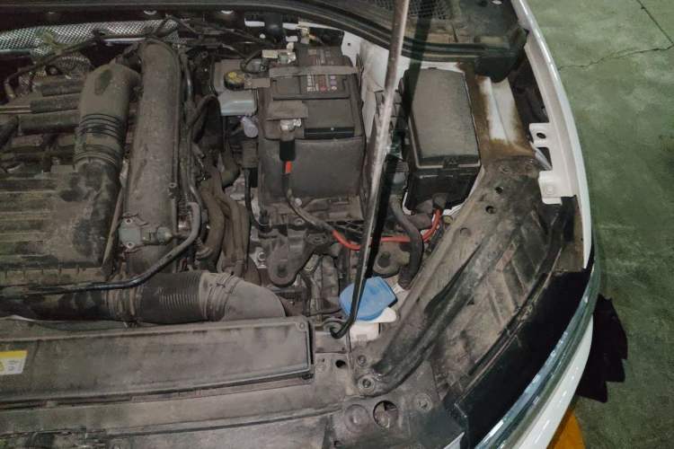 Used Volkswagen Sagitar 2021 200TSI DSG Excellence Edition Engine Bay Left