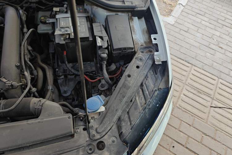 Used Volkswagen Sagitar 2021 280TSI DSG Excellence Edition Engine Bay Left