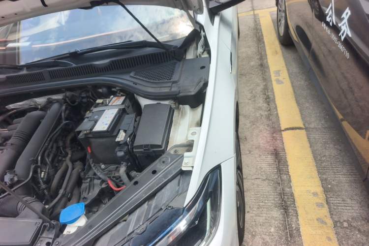 Used Volkswagen Sagitar 2021 280TSI DSG Excellence Edition Engine Bay Left