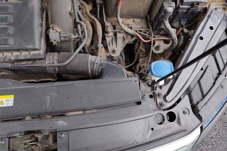 Used Volkswagen Sagitar 2021 280TSI DSG Excellence Edition Engine Bay Left