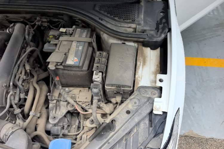 Used Volkswagen Sagitar 2021 200TSI DSG Excellence Edition Engine Bay Left