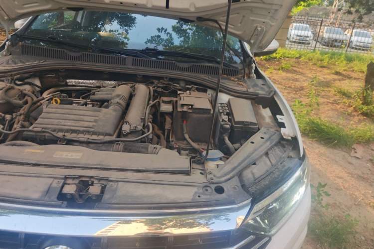 Used Volkswagen Sagitar 2021 280TSI DSG Luxury Smart Connectivity Edition Engine Bay Left