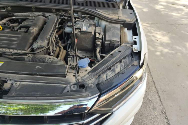 Used Volkswagen Sagitar 2021 280TSI DSG 30th Anniversary Edition Engine Bay Left