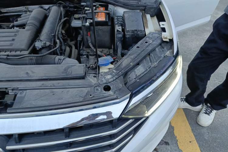 Used Volkswagen Sagitar 2021 280TSI DSG Comfort Connect Edition Engine Bay Left