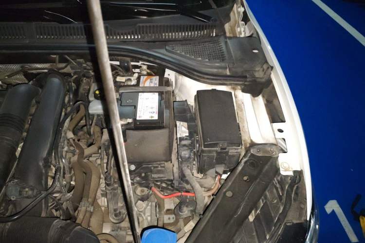 Used Volkswagen Sagitar 2021 280TSI DSG Comfort Connect Edition Engine Bay Left