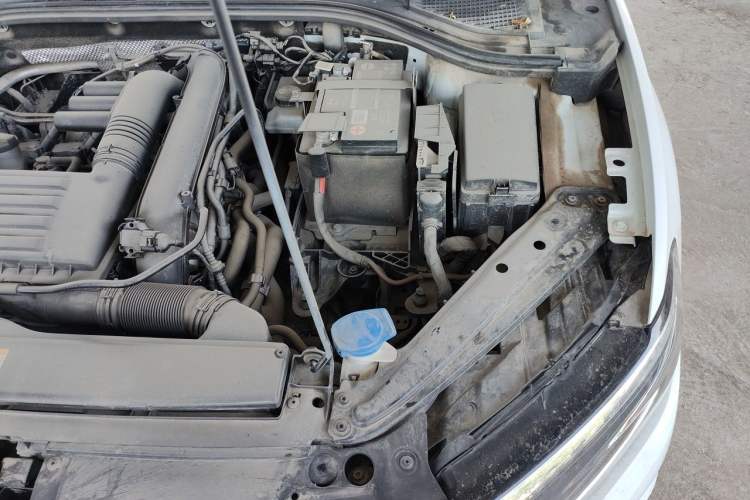 Used Volkswagen Sagitar 2021 280TSI DSG Excellence Edition Engine Bay Left