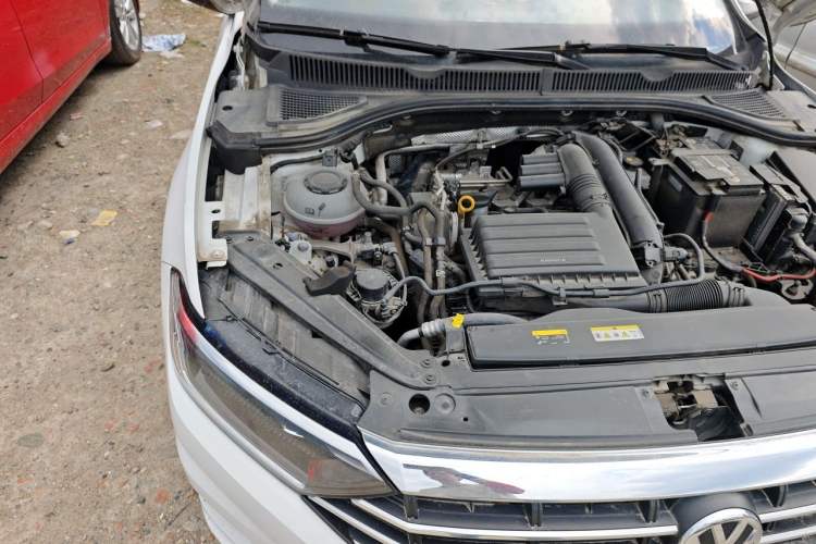 Used Volkswagen Sagitar 2021 280TSI DSG 30th Anniversary Edition Engine Bay Right