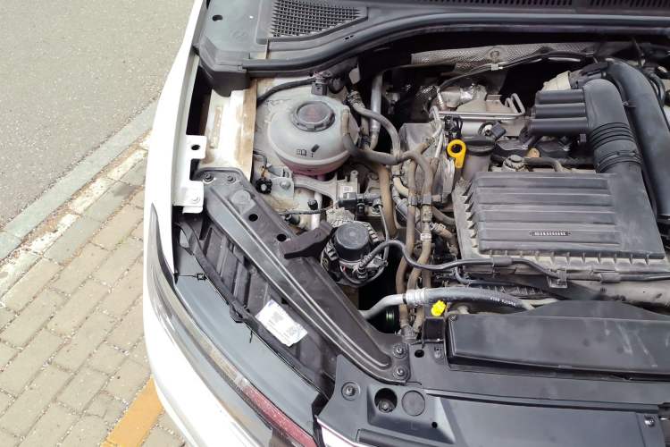 Used Volkswagen Sagitar 2021 280TSI DSG Comfort Connect Edition Engine Bay Right