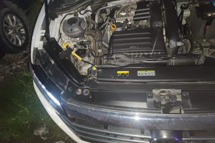 Used Volkswagen Sagitar 2021 280TSI DSG Excellence Edition Engine Bay Right
